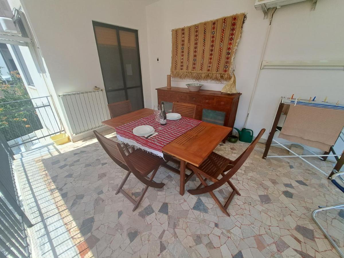 Villino Olga Villa Мондело Екстериор снимка