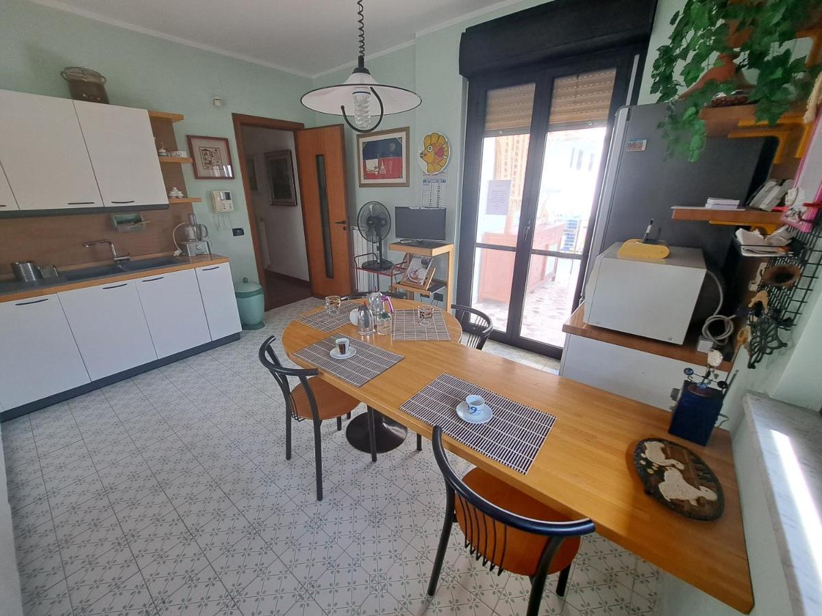 Villino Olga Villa Мондело Екстериор снимка