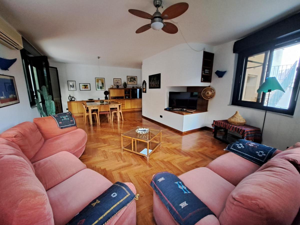 Villino Olga Villa Мондело Екстериор снимка