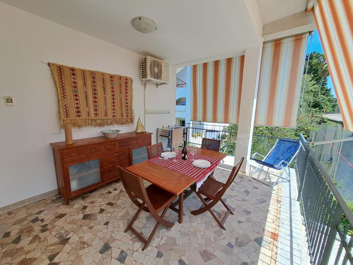 Villino Olga Villa Мондело Екстериор снимка