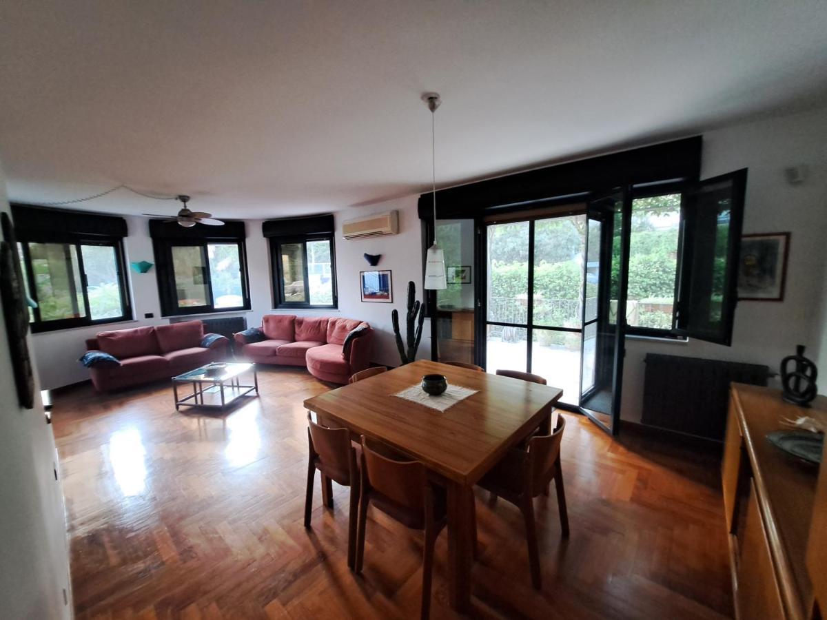 Villino Olga Villa Мондело Екстериор снимка